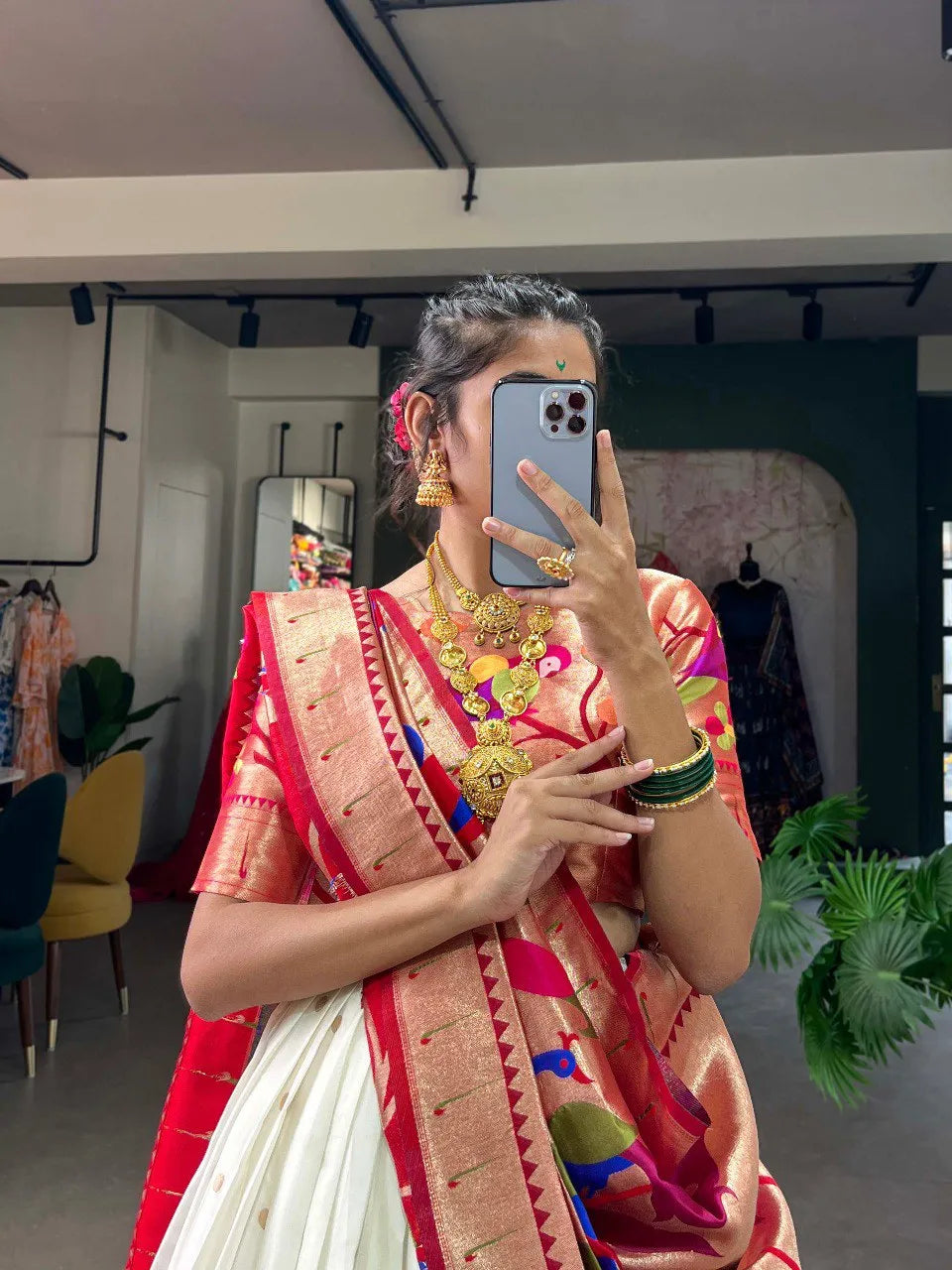 Royal Paithani Lehenga Choli with Dupatta & Batwa - White